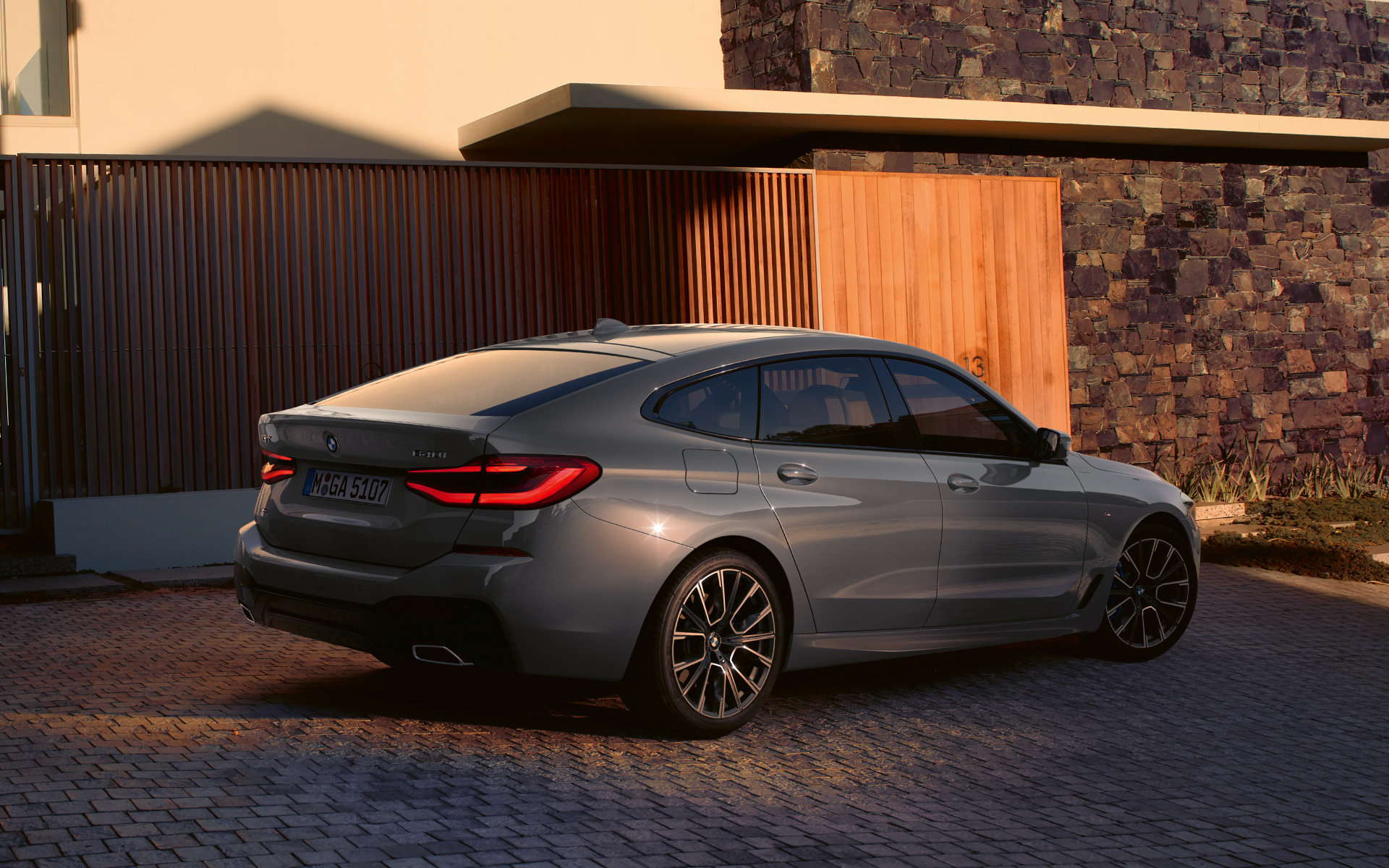 Design achterkant BMW 6 Reeks Gran Turismo 640i xDrive G32 2020 Berninagrau achteraanzicht